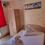 Casa Lara Casa de hóspedes Constança